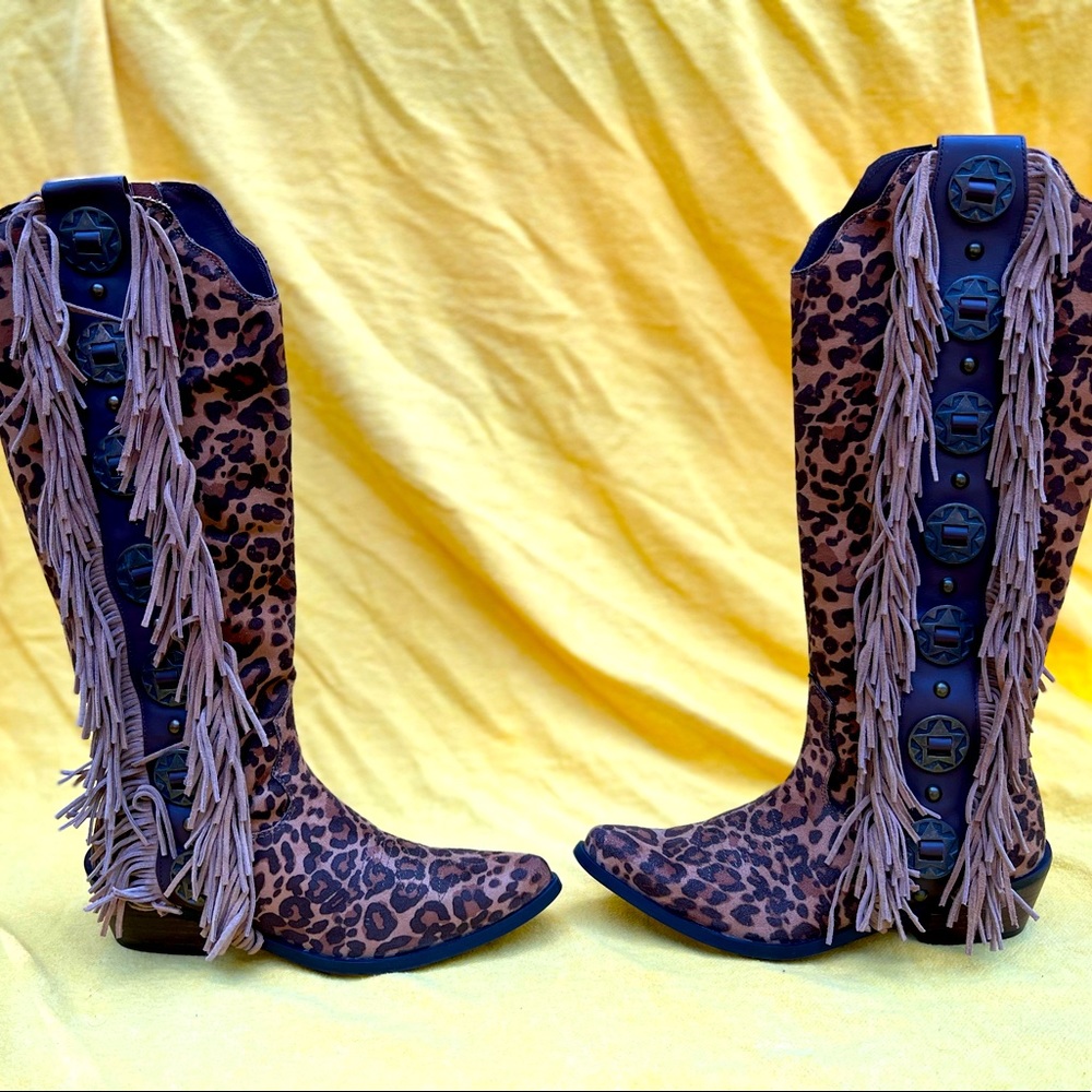 Cow Girl Queen Suede Boot